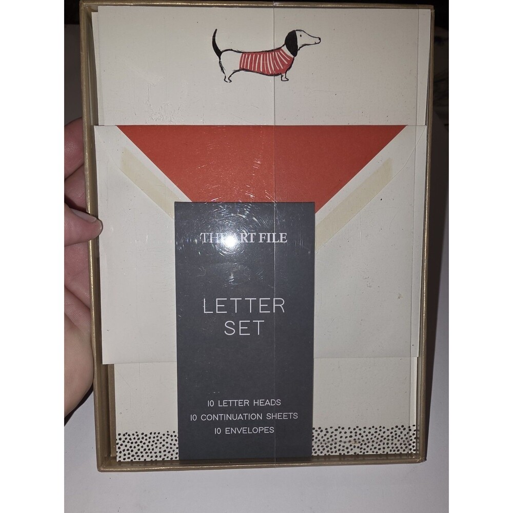 THE ART FILE | Letter Set| 10 Letter Heads | 10 Sheets | 10 Envelopes Weiner Dog